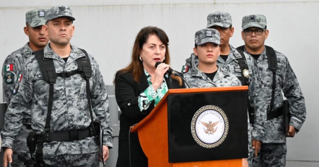 Asiste Margarita González Saravia a toma de posesión de Raúl Meneses Castrejón como nuevo Coordinador Estatal de la Guardia Nacional