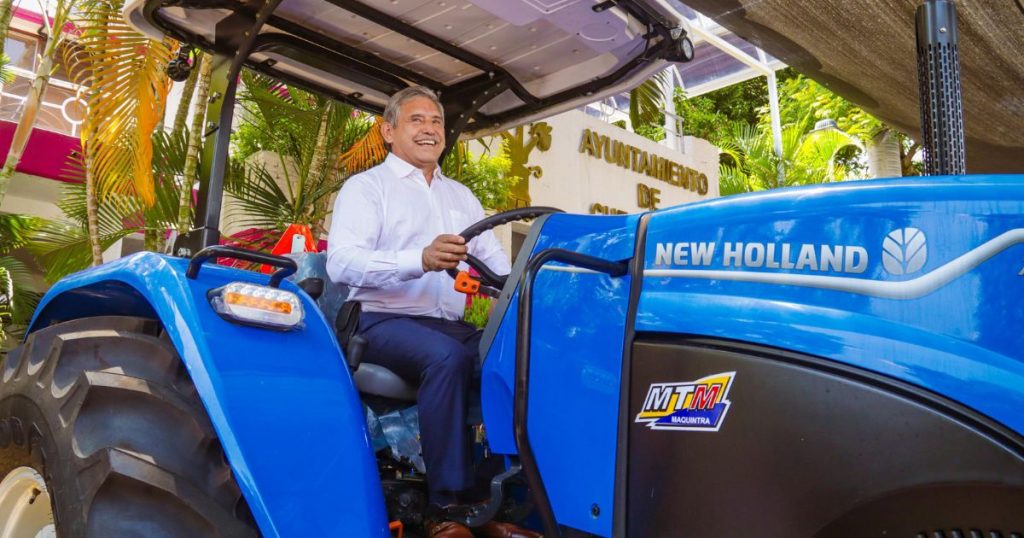 Cuernavaca moderniza el campo con entrega de maquinaria agrícola a nueve ejidos