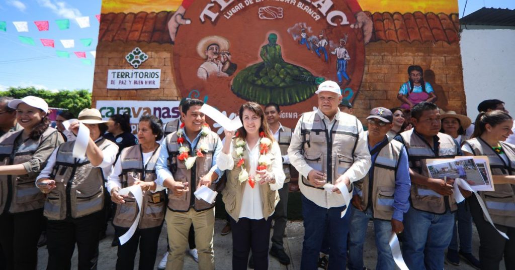 Caravana del Pueblo llega a Axochiapan;