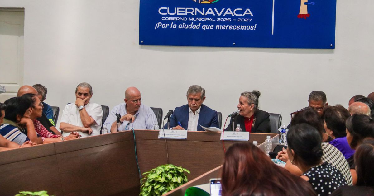 Ciudadanos reconocen cercanía del alcalde José Luis Urióstegui en encuentro vecinal
