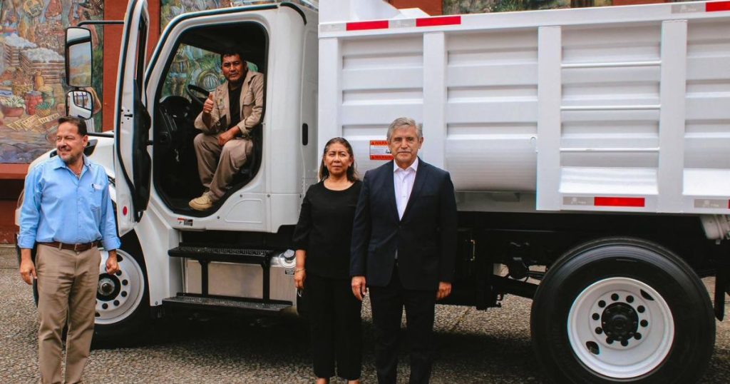 Cuernavaca fortalece servicios públicos con nueva maquinaria para bacheo y mantenimiento urbano