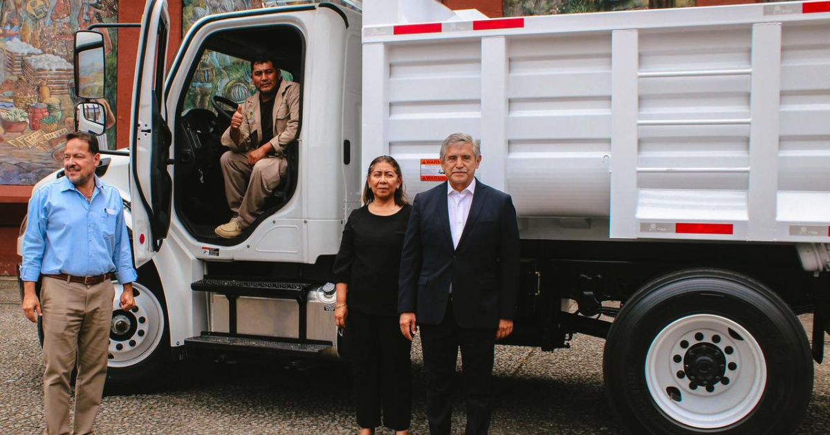Cuernavaca fortalece servicios públicos con nueva maquinaria para bacheo y mantenimiento urbano
