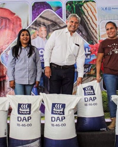 Entrega Ayuntamiento de Cuernavaca fertilizante a 355 productores de granos básicos Título corto para plantilla