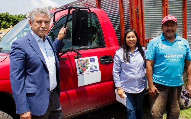 Cuernavaca protege a sus productores rurales: tránsito libre y seguro con nuevas calcomanías
